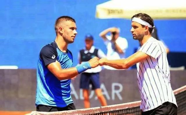 劳森则用全 劳森则用全