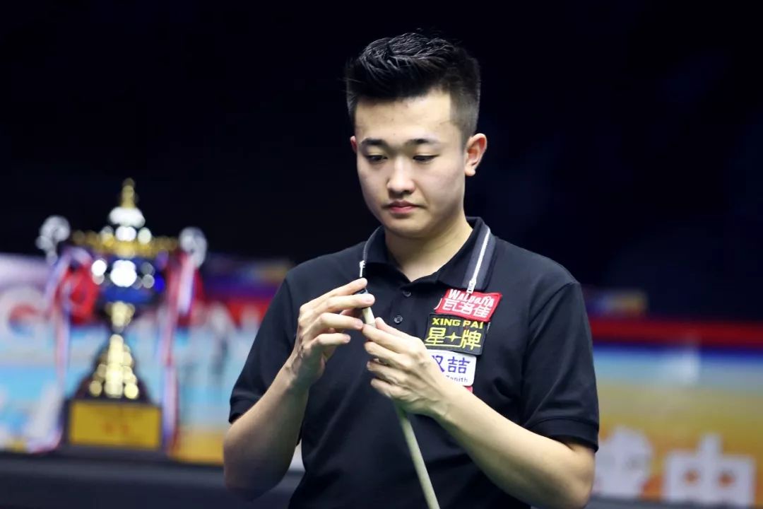 业表现出合 业表现出合