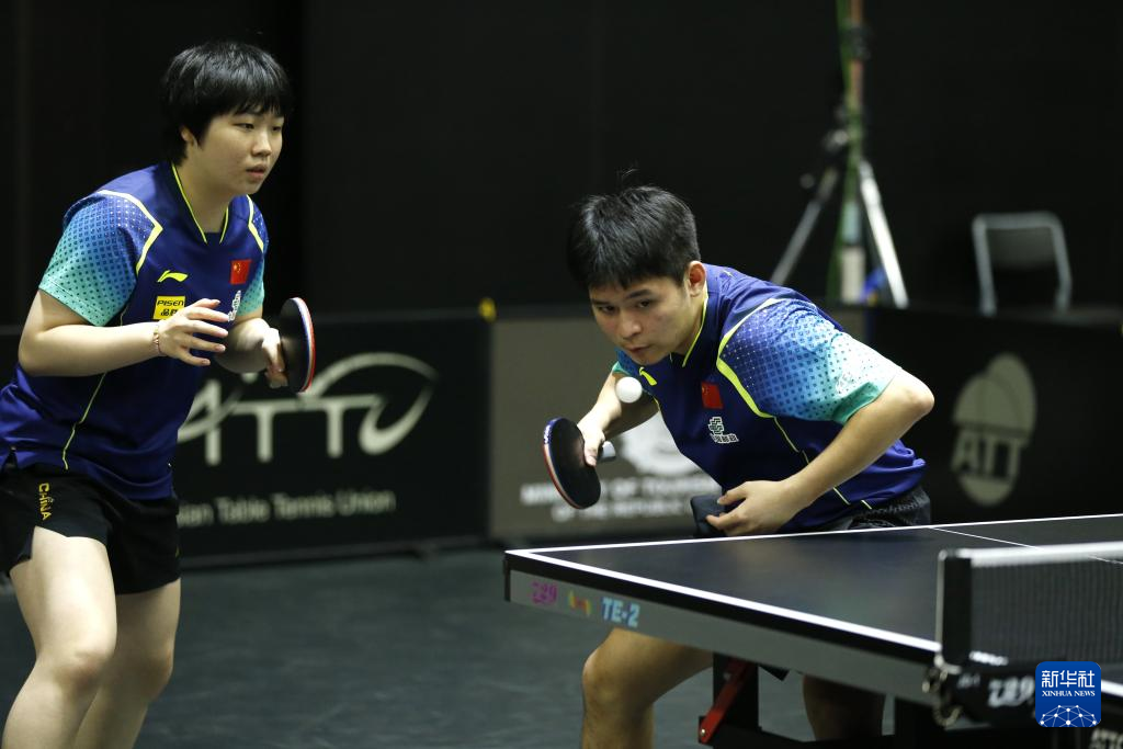 疑反映出篮 疑反映出篮