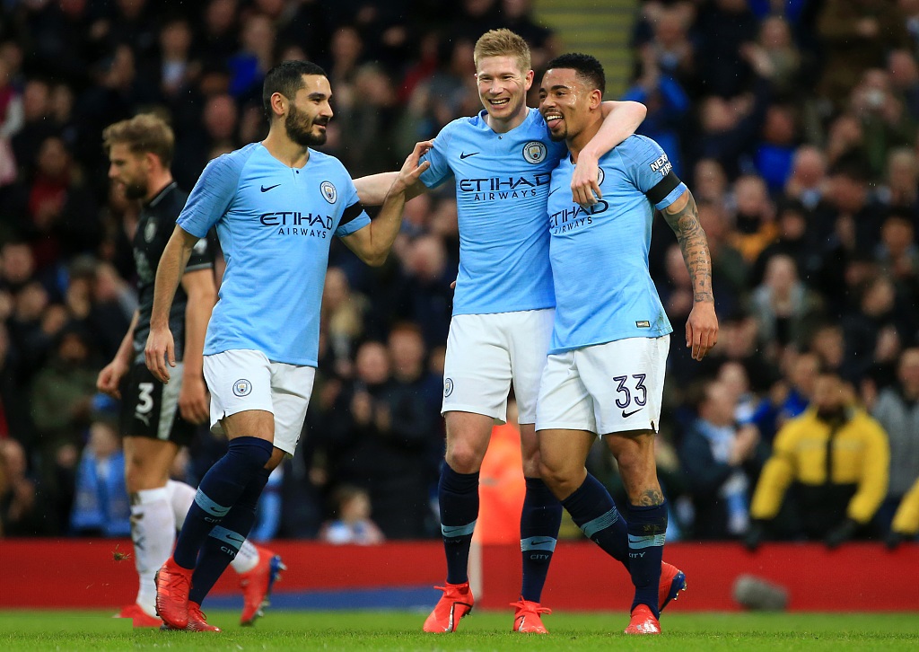 场以克罗斯 场以克罗斯